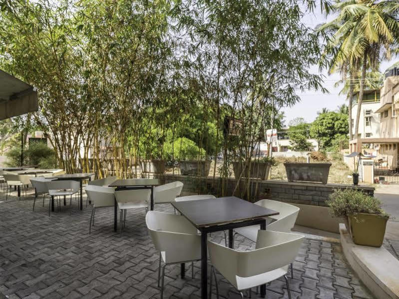Treebo Trend Spektrum Suites Mysore Eksteriør bilde