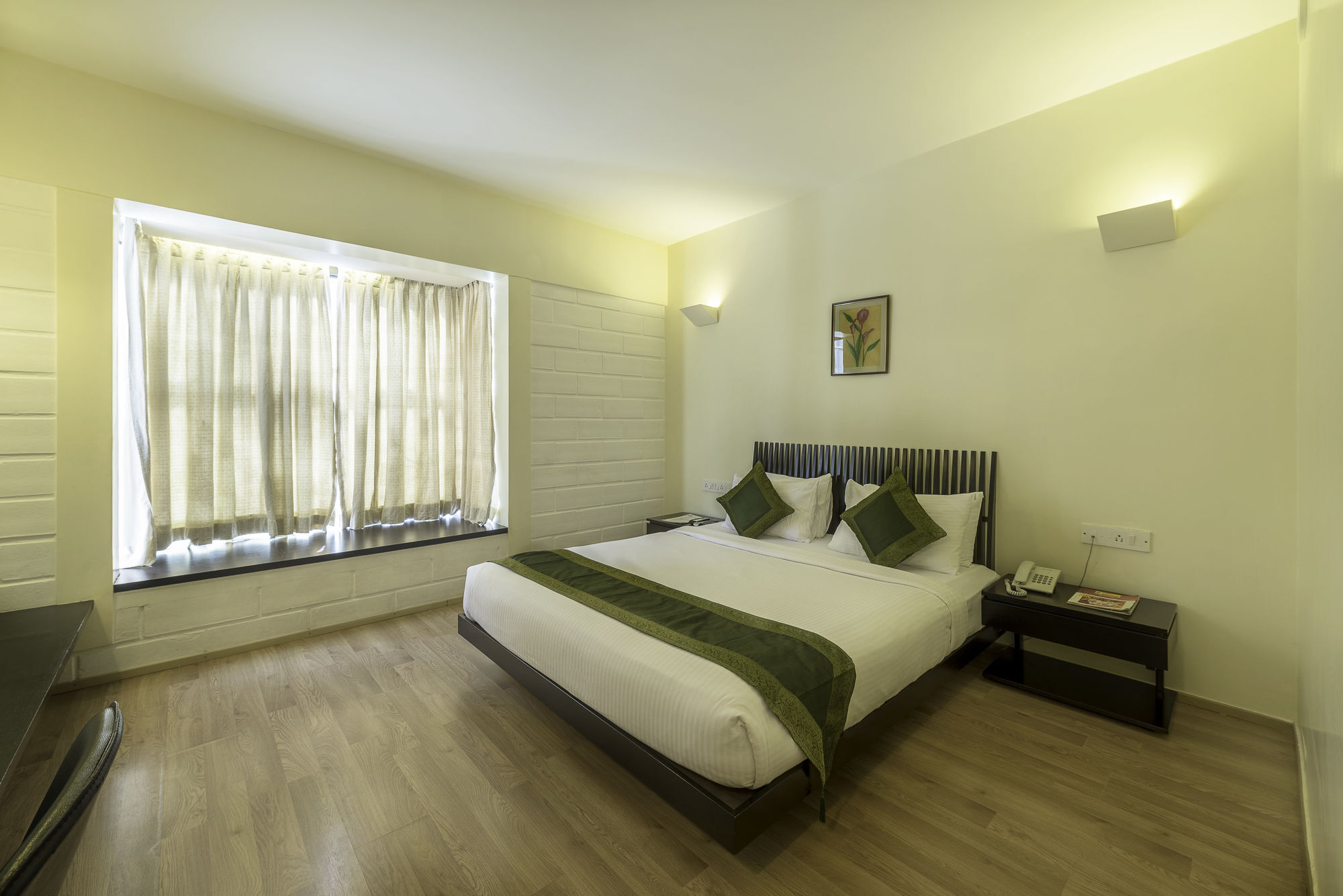 Treebo Trend Spektrum Suites Mysore Eksteriør bilde