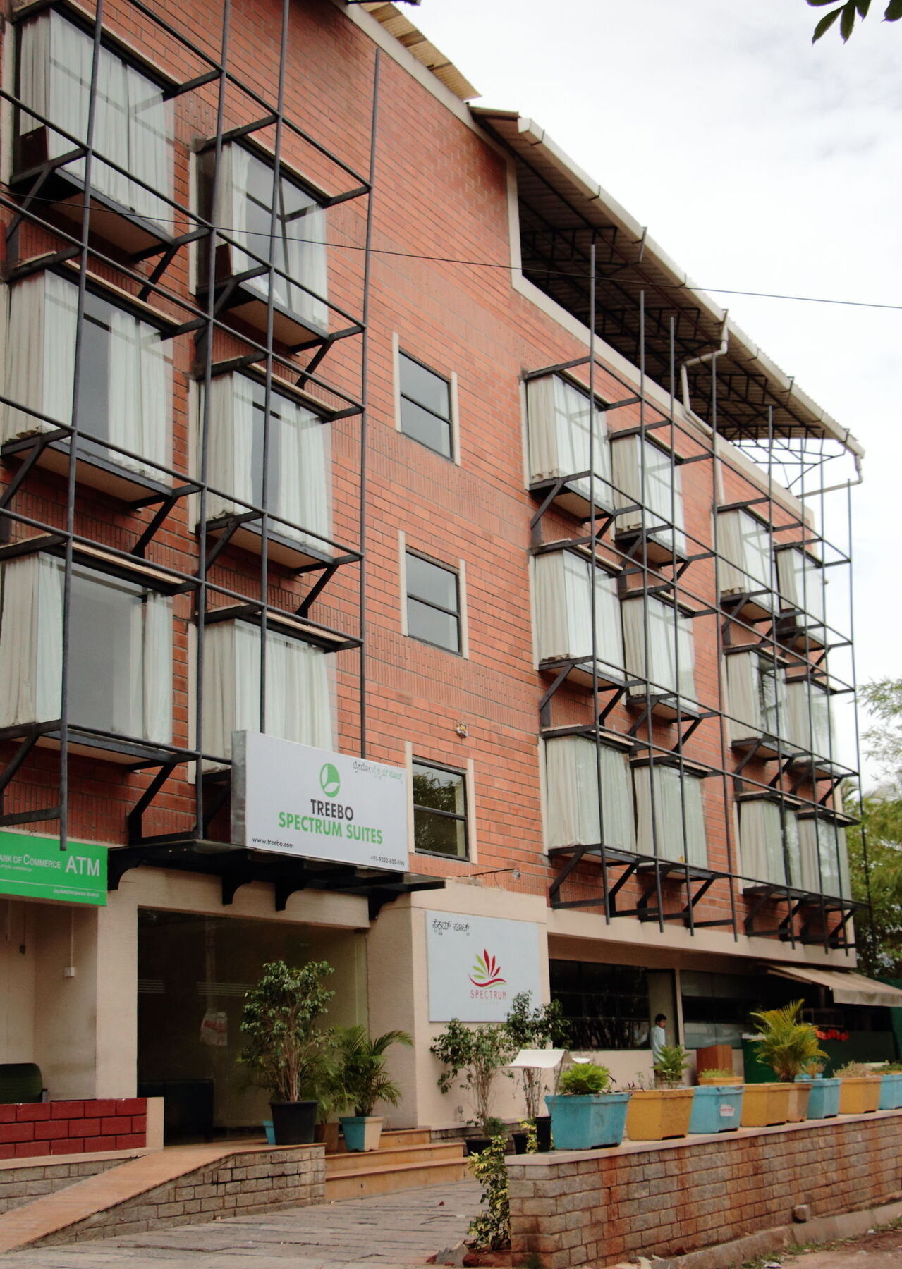 Treebo Trend Spektrum Suites Mysore Eksteriør bilde